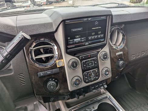 Used 2014 Ford F250 Platinum w/ FX4 Off-Road Package AWD/4WD image 47