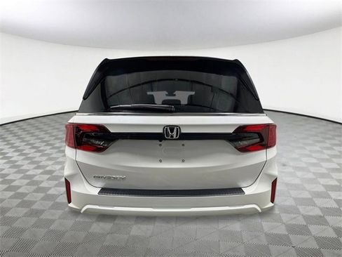 New 2026 Honda Odyssey EX-L image 5