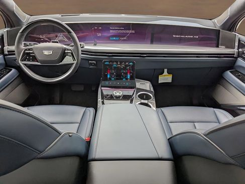 New 2025 Cadillac Escalade IQ Sport 2 AWD/4WD image 17
