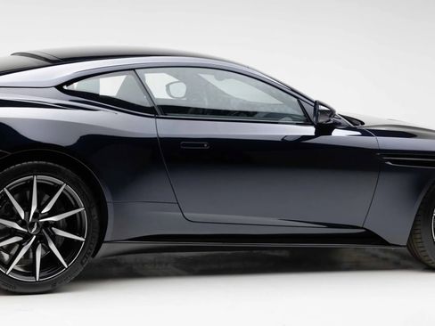 Used 2018 Aston Martin DB11 V12 RWD image 14