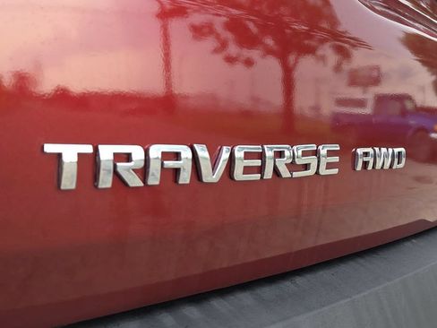 Used 2020 Chevrolet Traverse LT AWD/4WD image 8