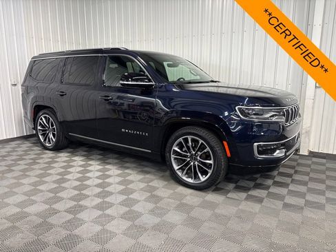 Certified 2025 Jeep Wagoneer Series III w/ Premium Group I AWD/4WD image 1