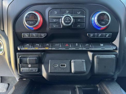 Used 2019 GMC Sierra 1500 SLT w/ SLT Premium Plus Package image 18