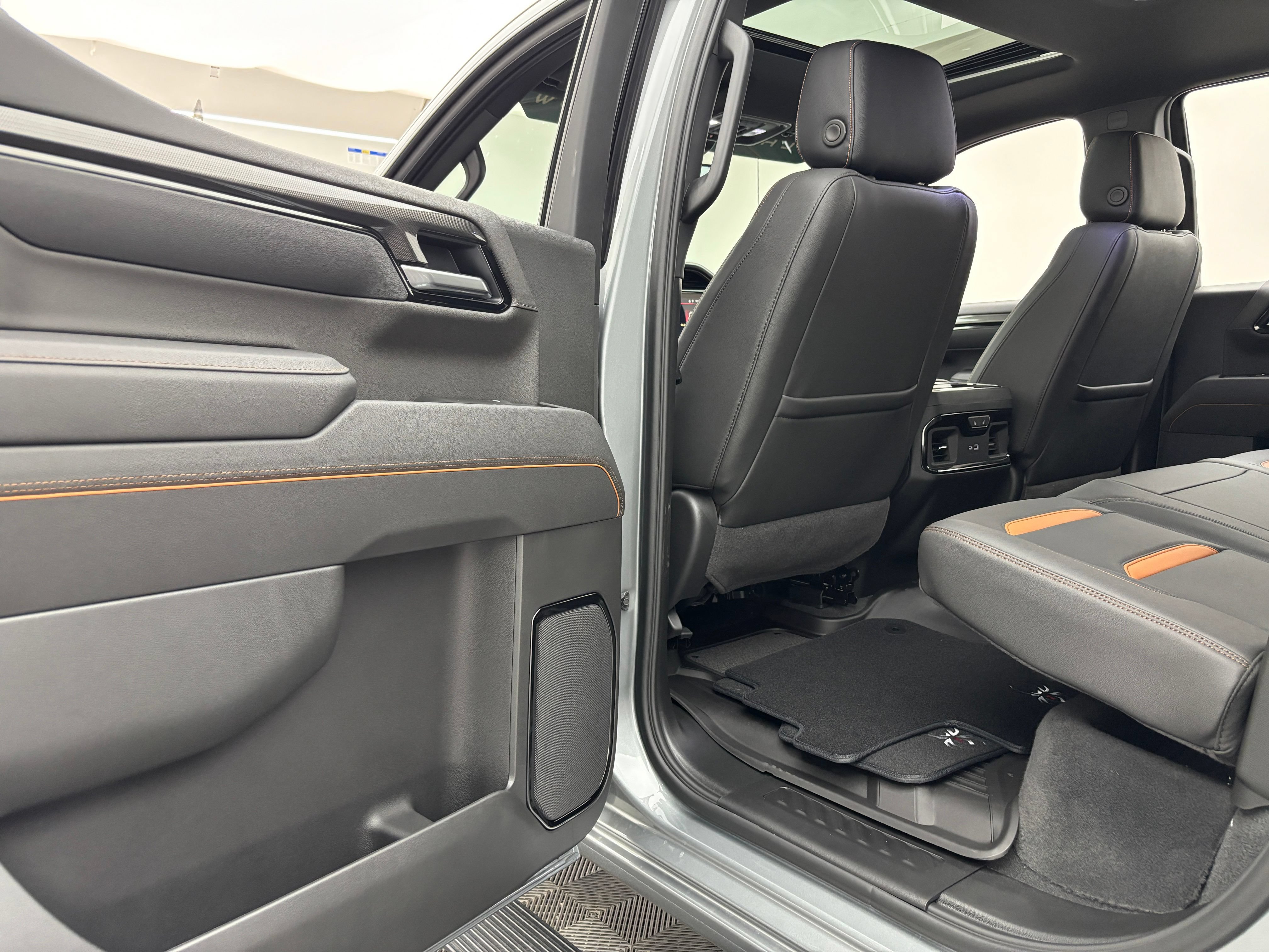 New 2026 GMC Sierra 1500 AT4 w/ AT4 Premium Package AWD/4WD image 42