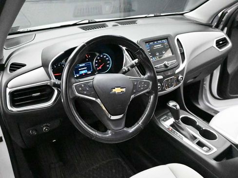 Used 2019 Chevrolet Equinox LT AWD/4WD image 10