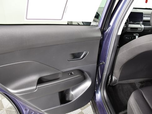 Used 2025 Hyundai Kona SEL image 45