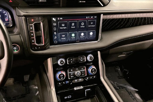 Used 2022 GMC Yukon Denali AWD/4WD image 30