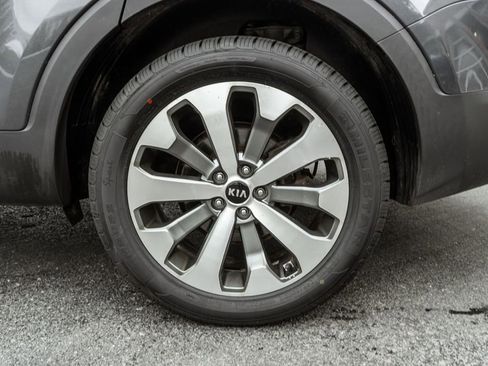 Used 2020 Kia Telluride S AWD/4WD image 28