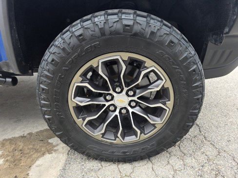 Used 2019 Chevrolet Colorado ZR2 image 17