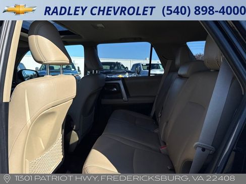 Used 2015 Toyota 4Runner Limited image 20