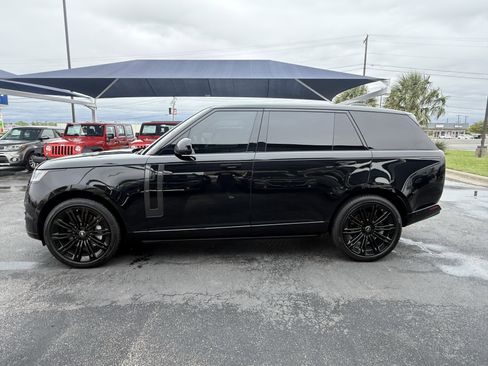 Used 2025 Land Rover Range Rover Long Wheelbase SE AWD/4WD image 4