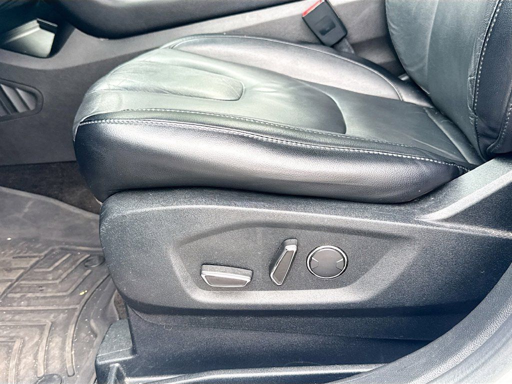 Used 2018 Ford Edge Titanium AWD/4WD image 20