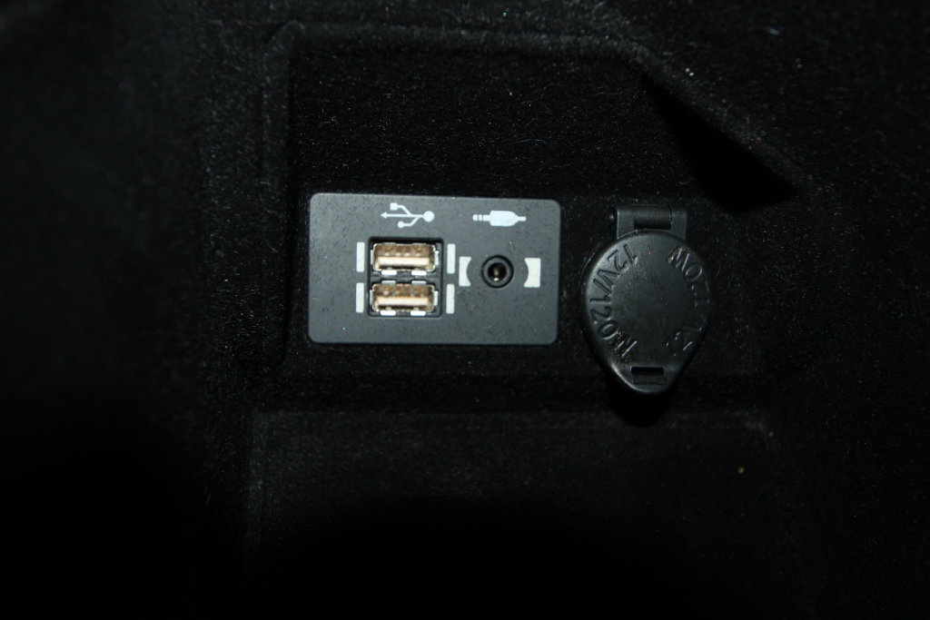 Used 2024 Lexus IS 300 w/ Premium Package RWD image 23