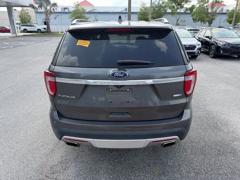 Used 2017 Ford Explorer Platinum AWD/4WD image 6