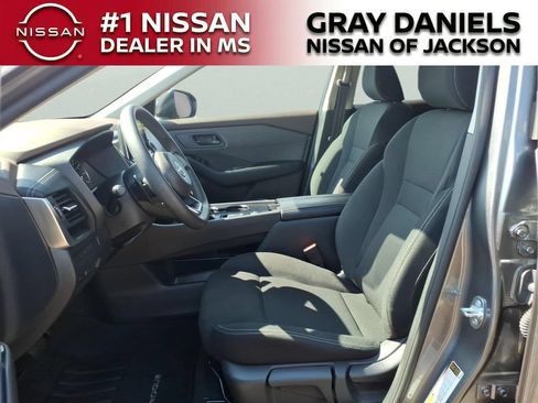 Used 2023 Nissan Rogue S FWD image 23