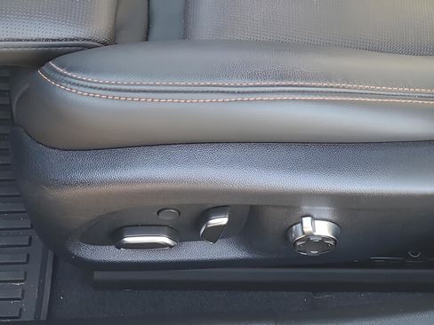 Used 2022 Cadillac CT5 Sport w/ Climate Package image 15