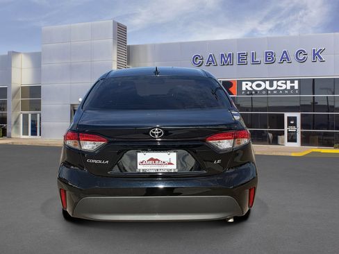 Used 2023 Toyota Corolla LE FWD image 5
