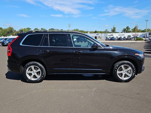 Used 2019 Volvo XC90 T5 Momentum w/ Advanced Package image 7