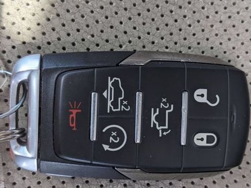 Used 2019 RAM 1500 Limited AWD/4WD image 33