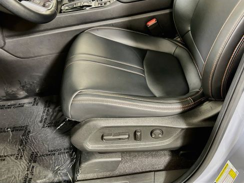 Used 2023 Honda Pilot TrailSport image 18