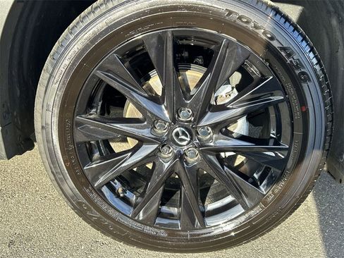 Certified 2025 MAZDA CX-5 Carbon Edition image 13