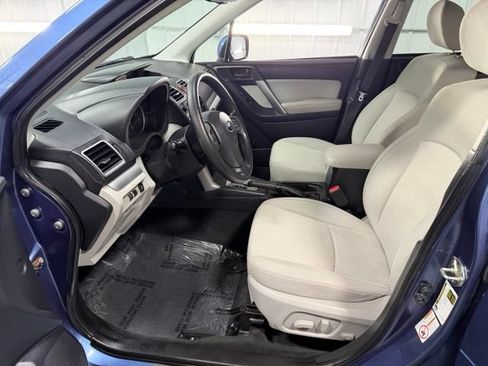 Used 2016 Subaru Forester 2.5i Premium w/ All-Weather Package AWD/4WD image 11