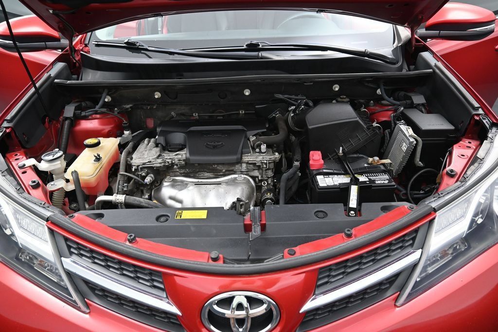 Used 2013 Toyota RAV4 Limited AWD/4WD image 37