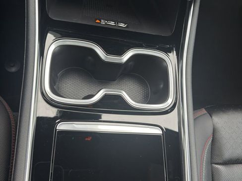 Used 2024 Chevrolet Traverse RS w/ LPO, Floor Liner Package image 23