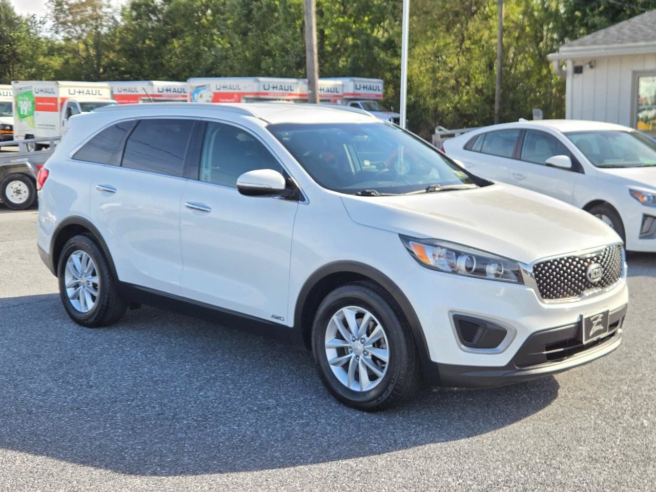 Used 2017 Kia Sorento AWD image 4