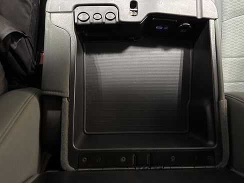 Used 2015 RAM 1500 Express AWD/4WD image 14