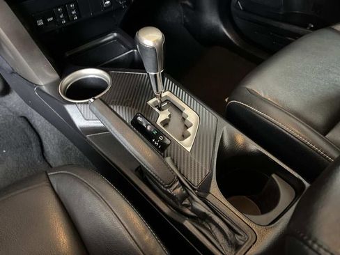 Used 2015 Toyota RAV4 Limited w/ Technology Package image 34