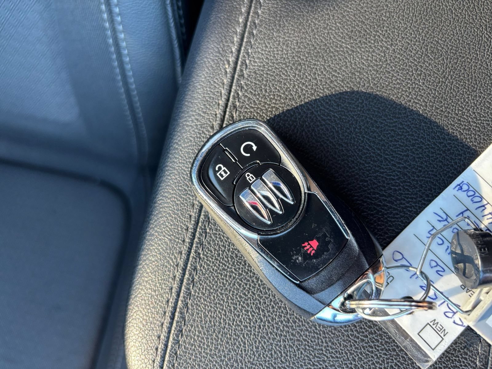 Used 2025 Buick Encore GX Preferred AWD/4WD image 20
