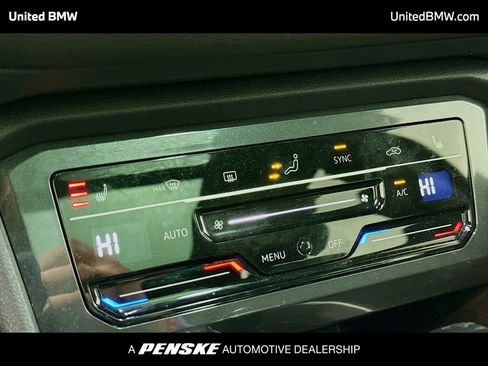 Used 2022 Volkswagen Tiguan SEL R-Line image 10