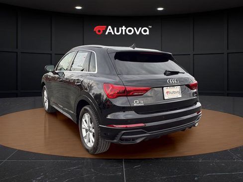 Used 2023 Audi Q3 2.0T Premium Plus w/ Premium Plus Package AWD/4WD image 3