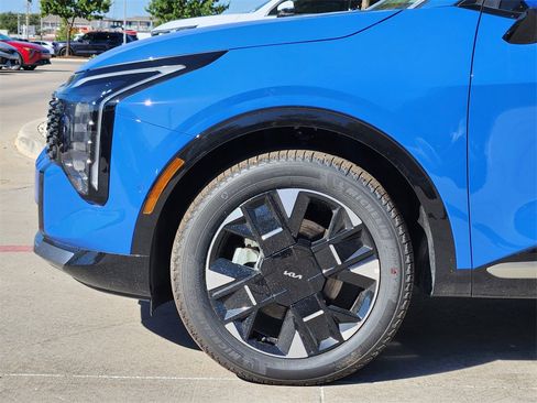 New 2026 Kia Sportage SX image 5