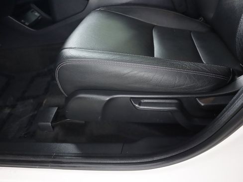 Used 2022 Honda HR-V EX-L image 30