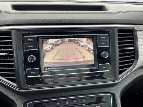 Used 2020 Volkswagen Atlas Cross Sport S image 20