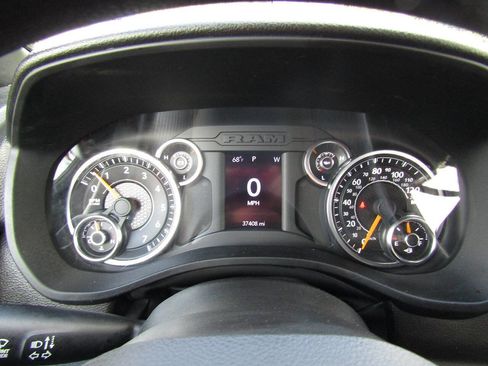 Used 2022 RAM 1500 Tradesman w/ SXT Appearance Group AWD/4WD image 12