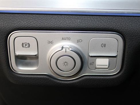 Used 2024 Mercedes-Benz GLE 450e 4MATIC image 43