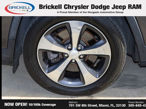 Used 2019 Jeep Cherokee Limited FWD image 33