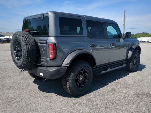 New 2026 Ford Bronco Badlands AWD/4WD image 3
