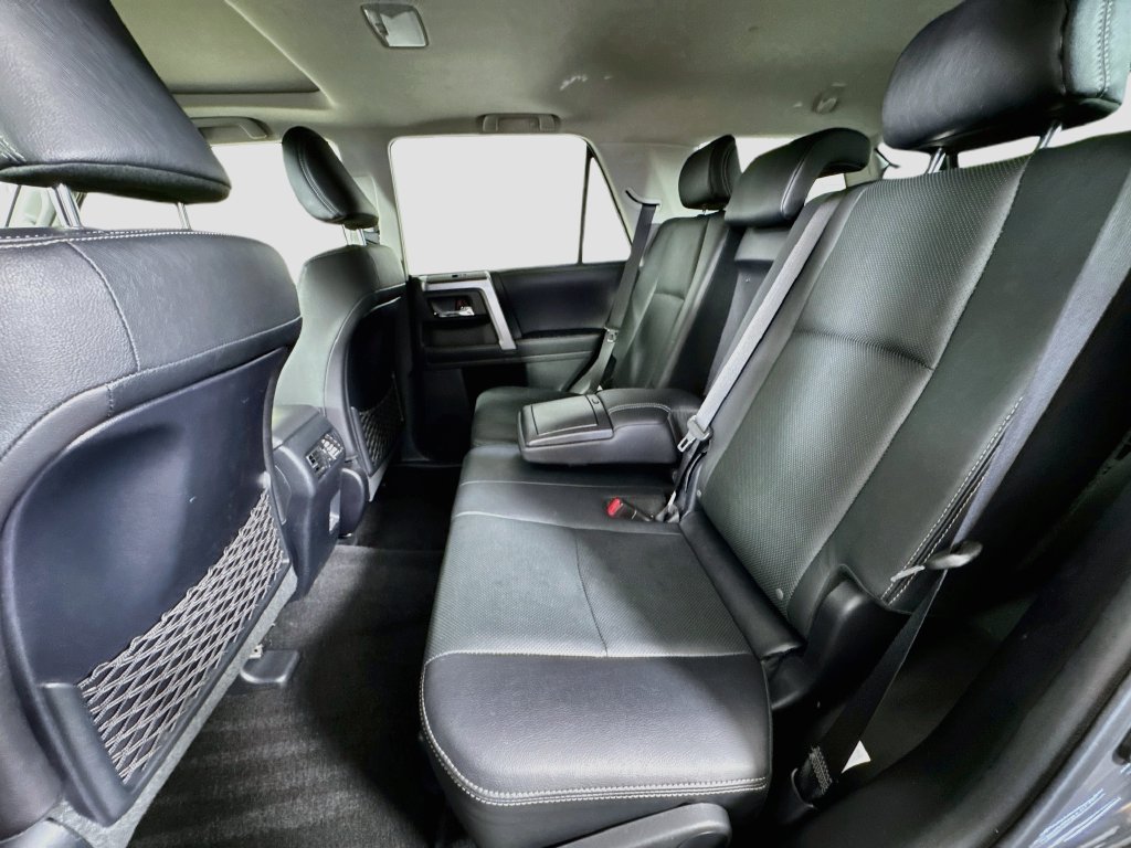 Used 2024 Toyota 4Runner Limited AWD/4WD image 27