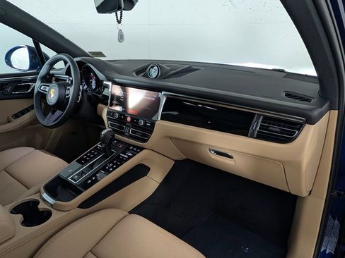 New 2026 Porsche Macan AWD/4WD image 19