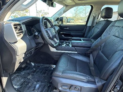 Used 2022 Toyota Tundra Limited image 16