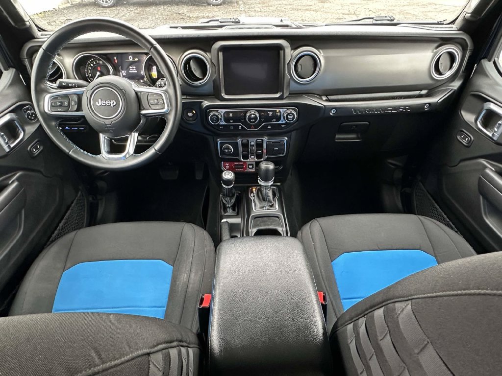 Used 2022 Jeep Wrangler Unlimited Rubicon 4xe AWD/4WD image 13