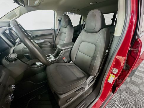 Used 2020 Chevrolet Colorado LT w/ LT Convenience Package image 23