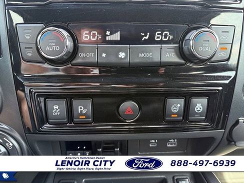 Used 2023 Nissan Titan PRO-4X w/ Pro-4x Convenience Package AWD/4WD image 26