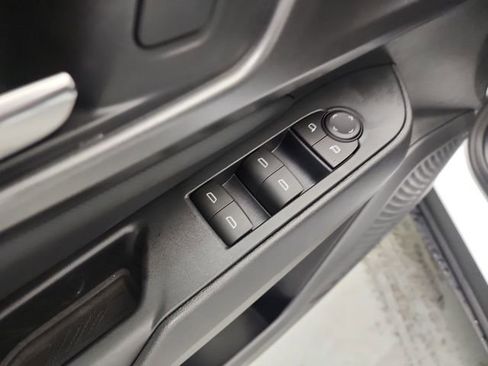 New 2026 Chevrolet Equinox EV LT image 17