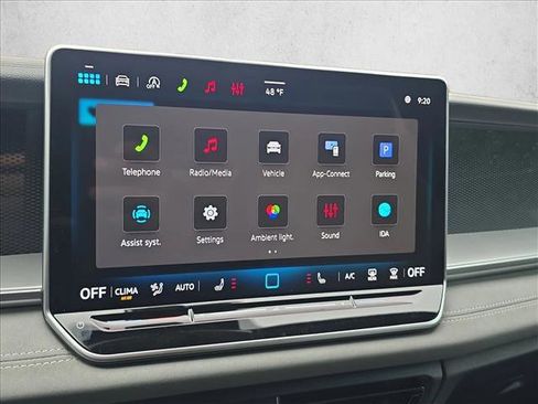 New 2026 Volkswagen Tiguan SE R-Line FWD image 14