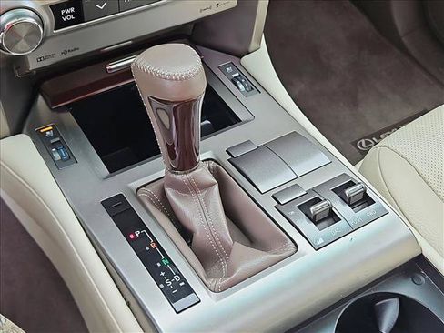 Used 2019 Lexus GX 460 Premium w/ Premium Package AWD/4WD image 12